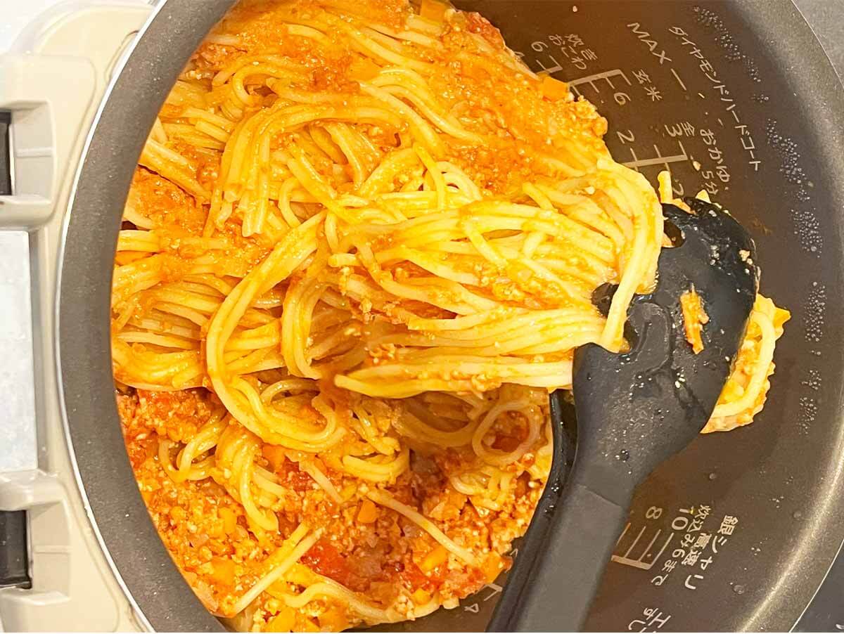 【メンズレシピ】炊飯器にお任せミートパスタ