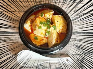 「これ一人前100円以下…？」混ぜてレンチンするだけ！！【節約男子の激うま麻婆豆腐】