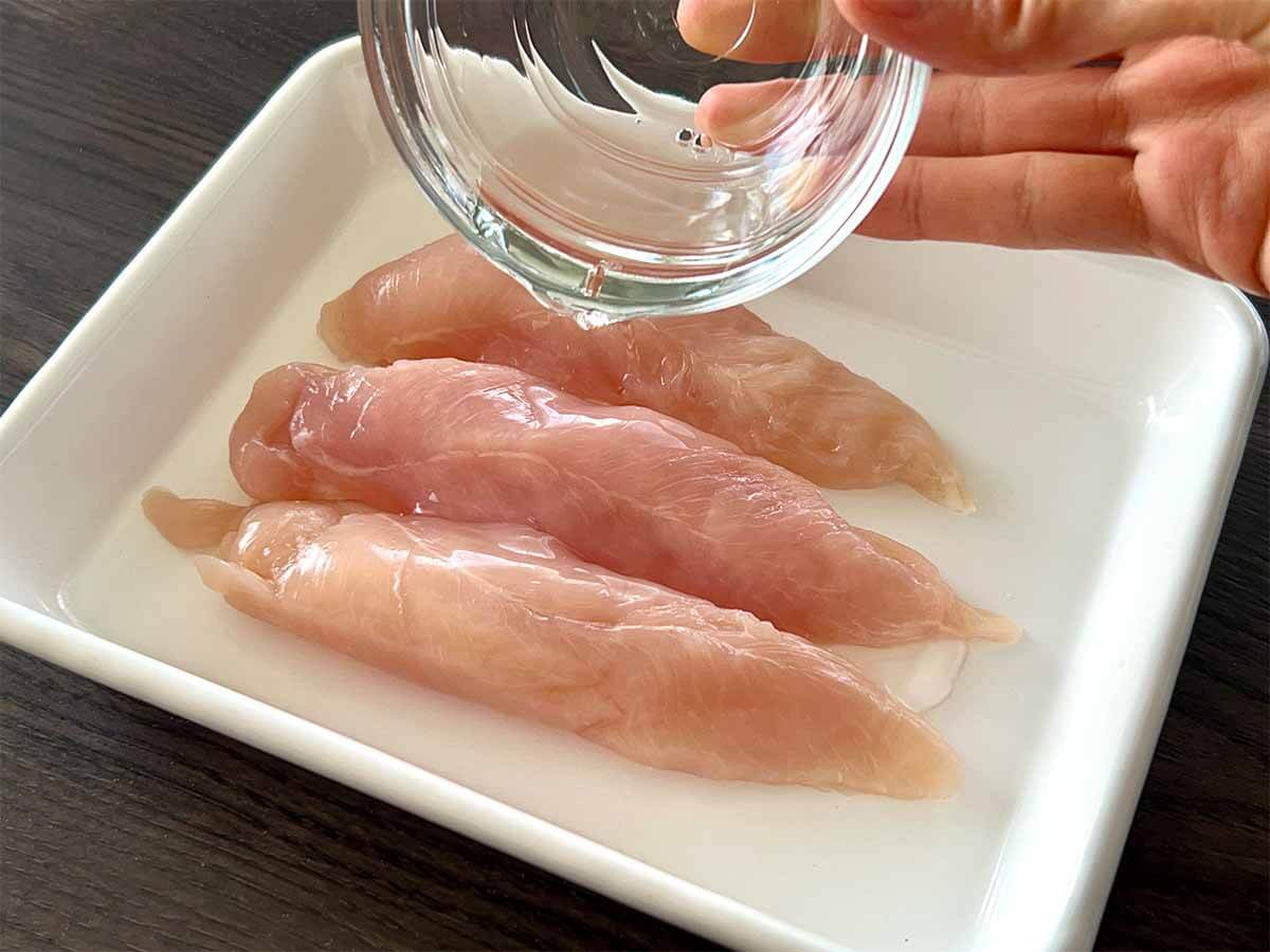 鶏むね肉とささみの違いと調理方法のコツ