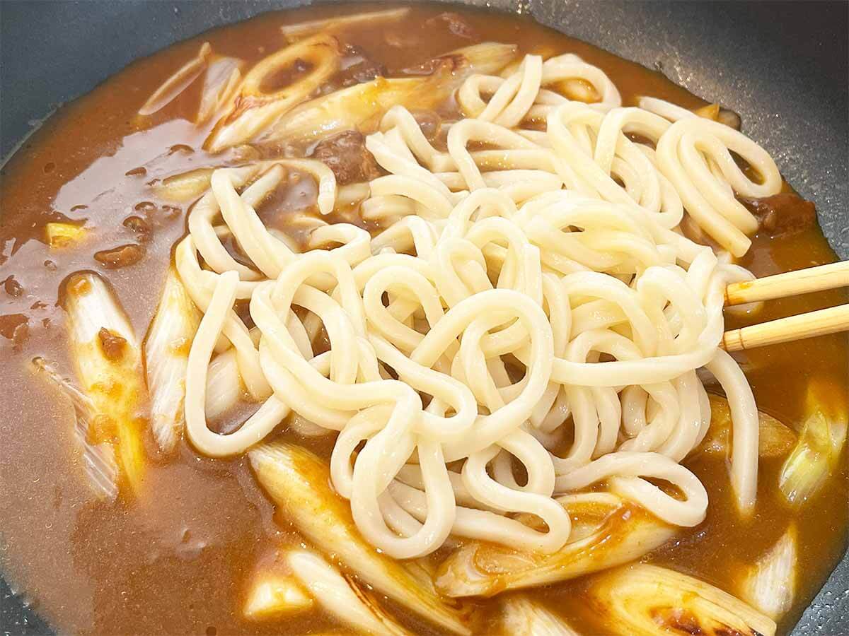 【メンズレシピ】無印牛すじカレーうどん