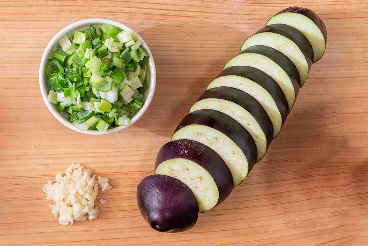 【メンズレシピ】ナスと豚ひき肉の重ね蒸し
