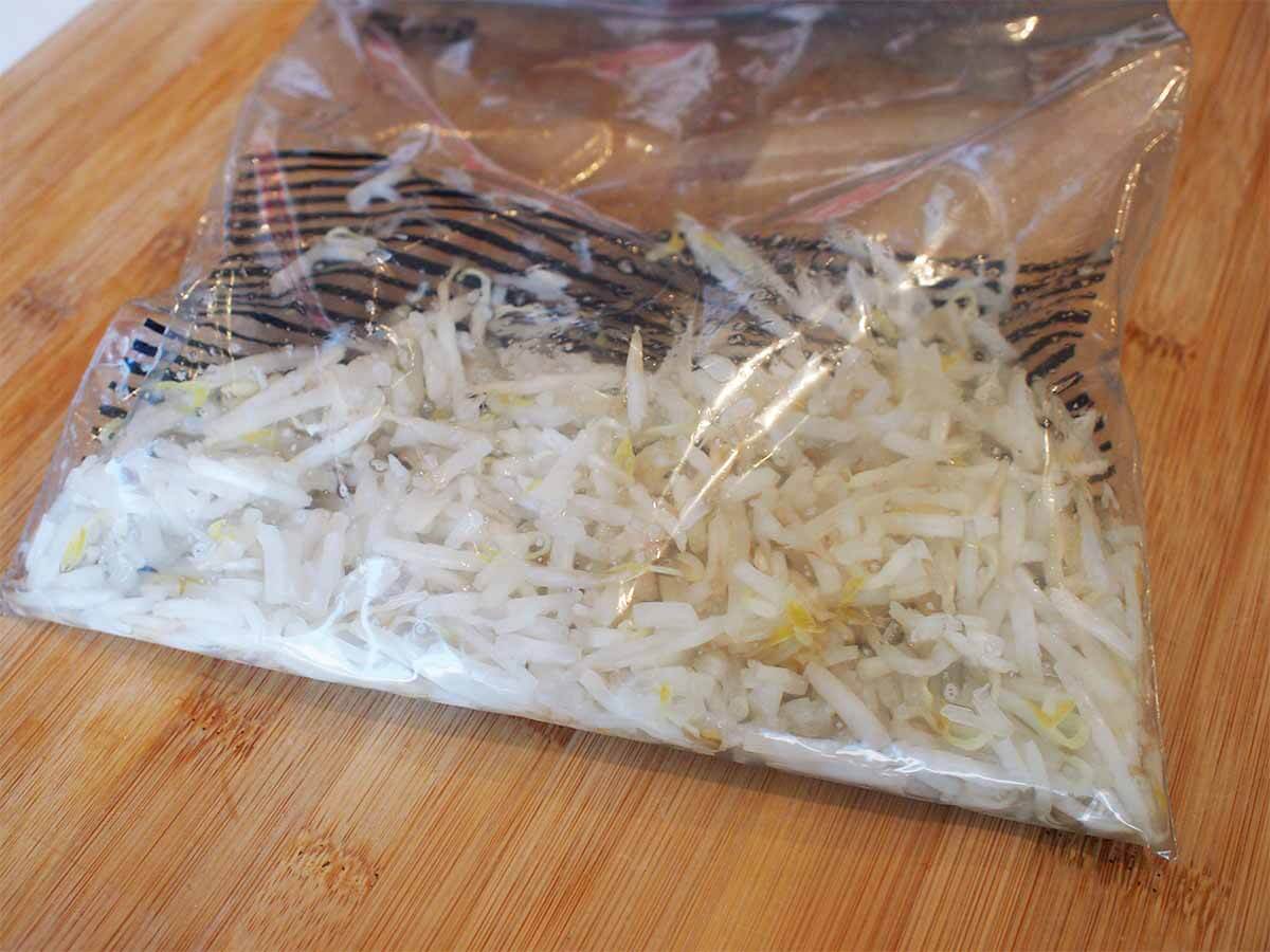 【メンズレシピ】豚ともやしのスティック餃子