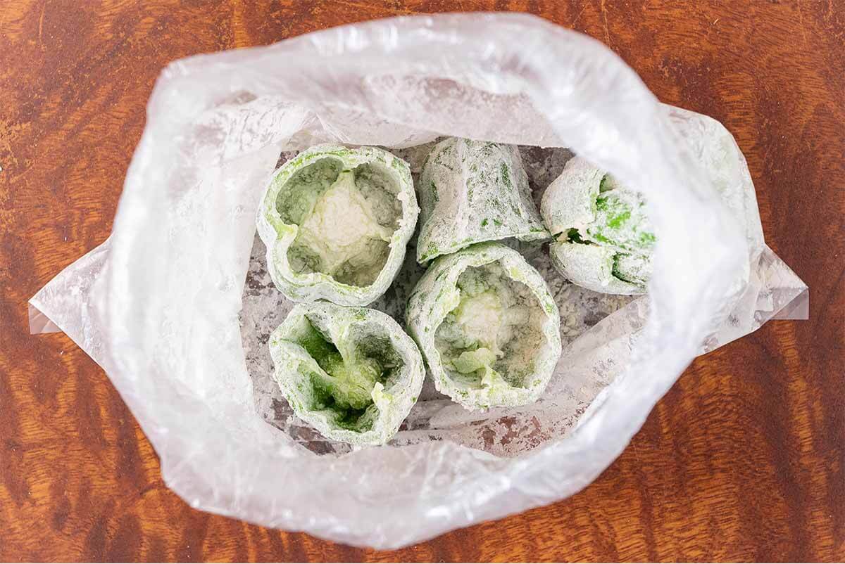 【メンズレシピ】冷凍シューマイで肉詰めピーマン