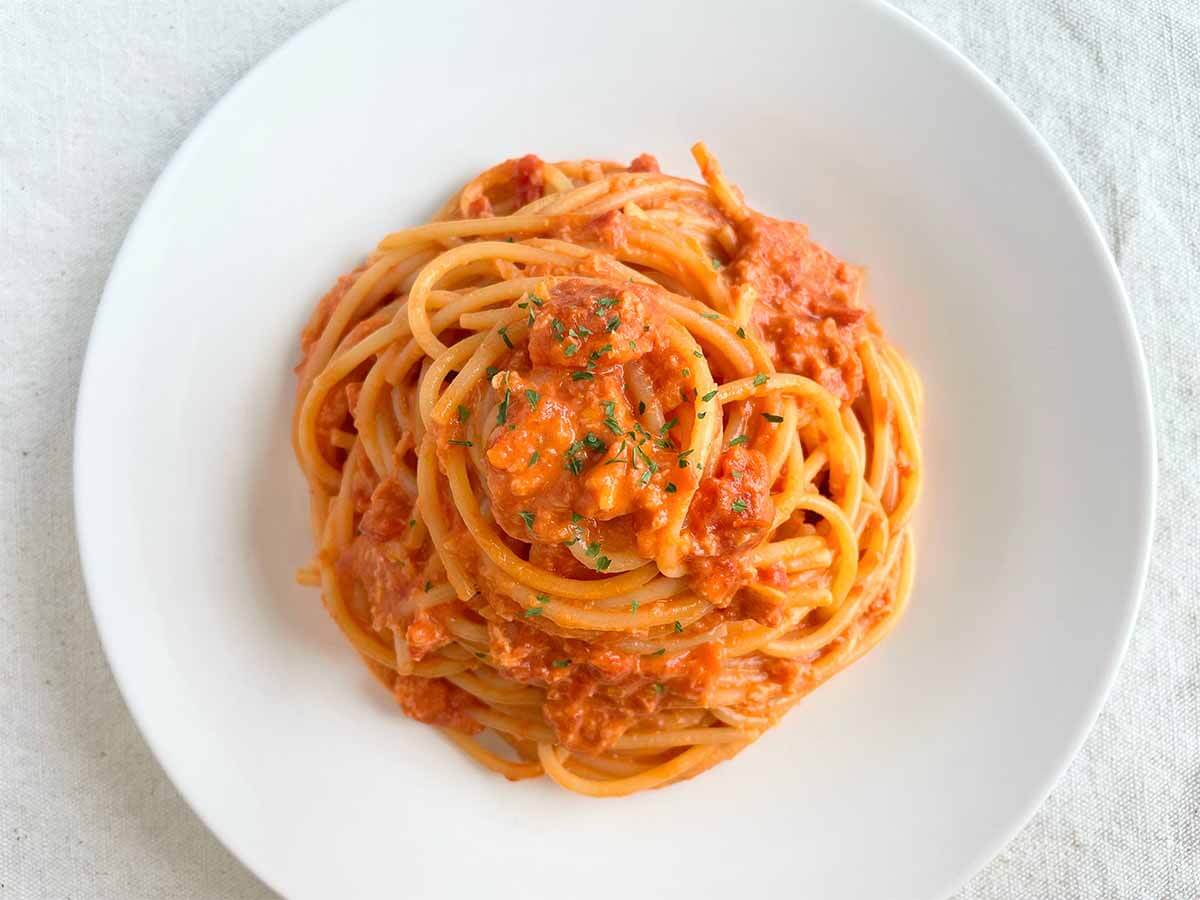 【メンズレシピ】カニのトマトクリームパスタ