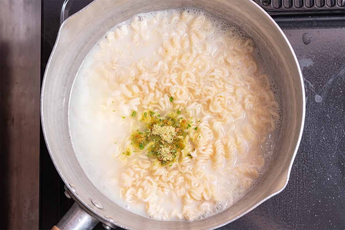 【メンズレシピ】ちゃんぽん風豆乳ラーメン