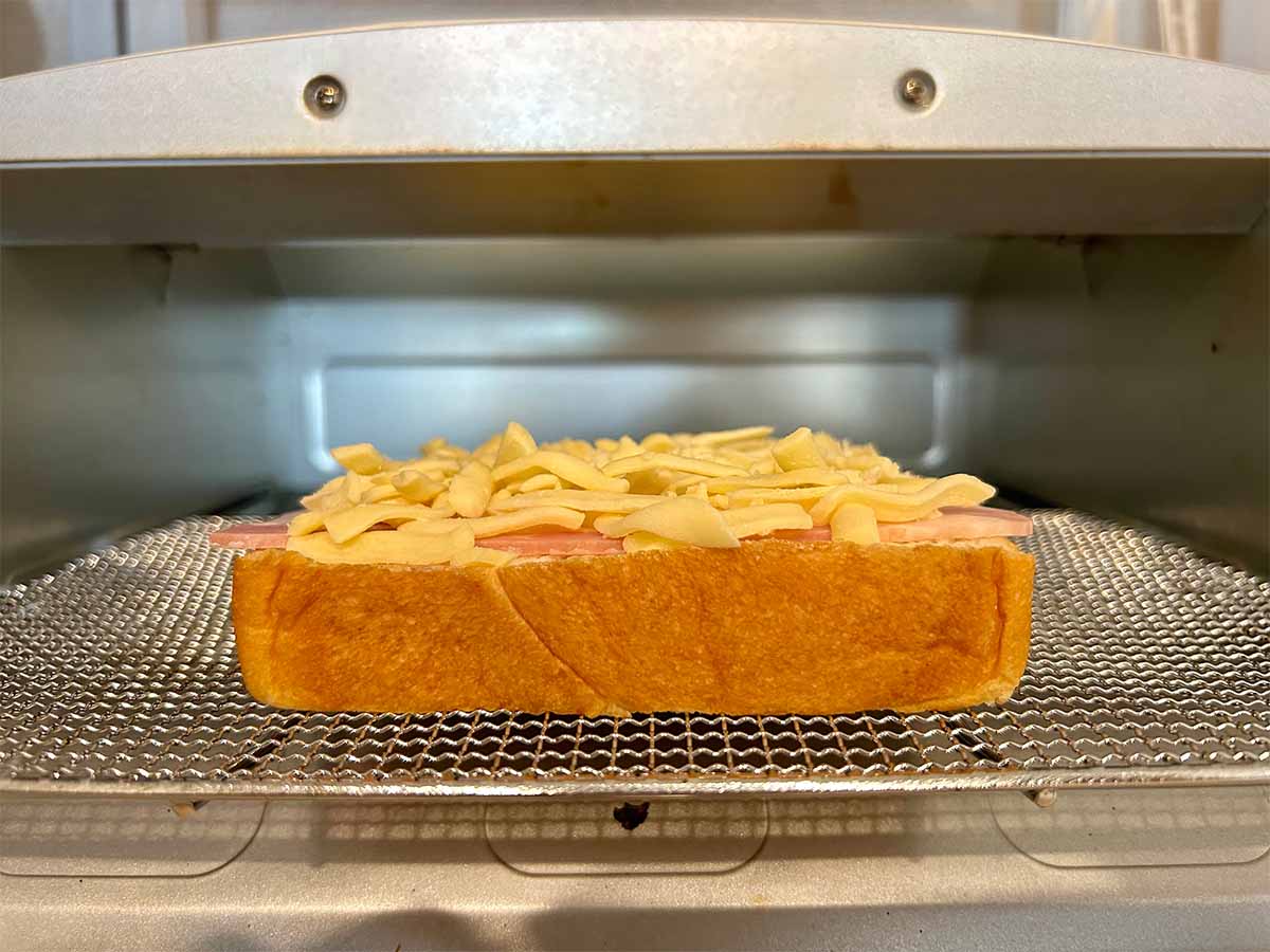 【メンズレシピ】ベーコンはちみつチーズトースト