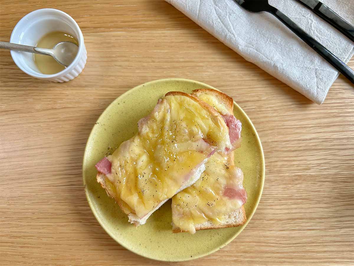 【メンズレシピ】ベーコンはちみつチーズトースト