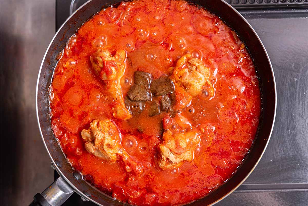 【メンズレシピ】手羽先トマトカレー