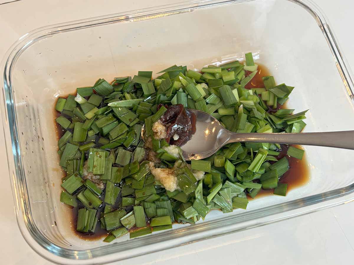【メンズレシピ】鶏むねのニラ漬け
