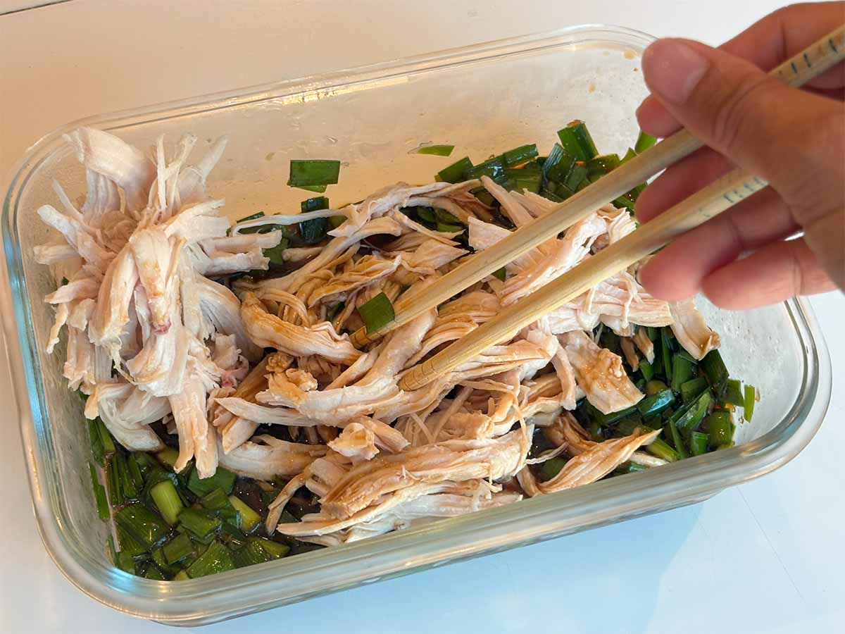 【メンズレシピ】鶏むねのニラ漬け