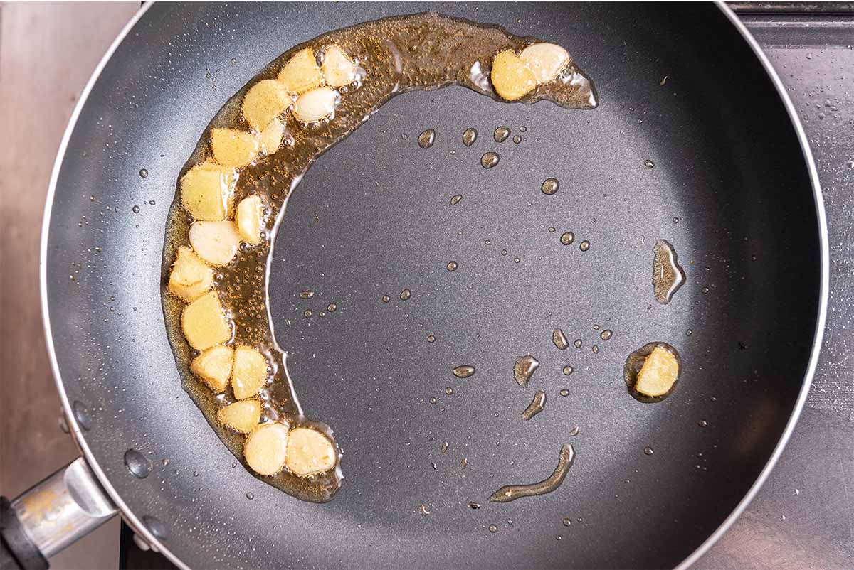 【メンズレシピ】台湾風鶏肉の炒め煮「三杯鶏（サンベイジー）」