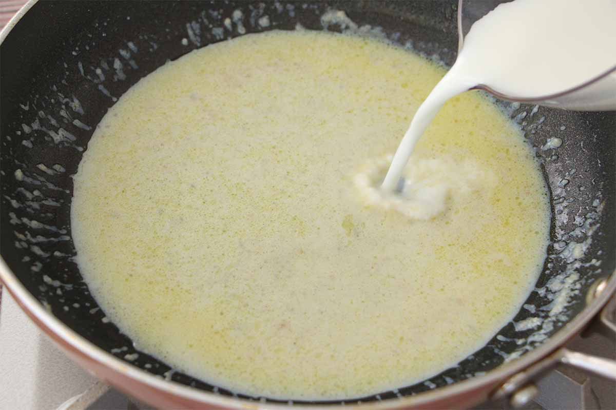 【メンズレシピ】鶏肉のシュクメルリ風