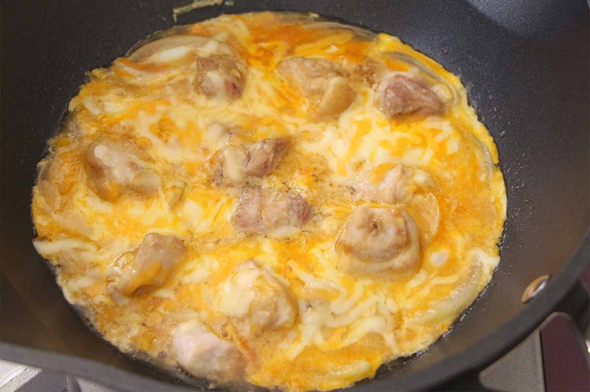 【メンズレシピ】とろとろチーズ親子丼