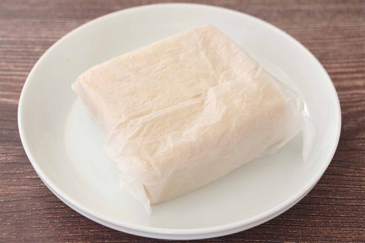 【メンズレシピ】ピリ辛キムチの厚揚げ親子丼