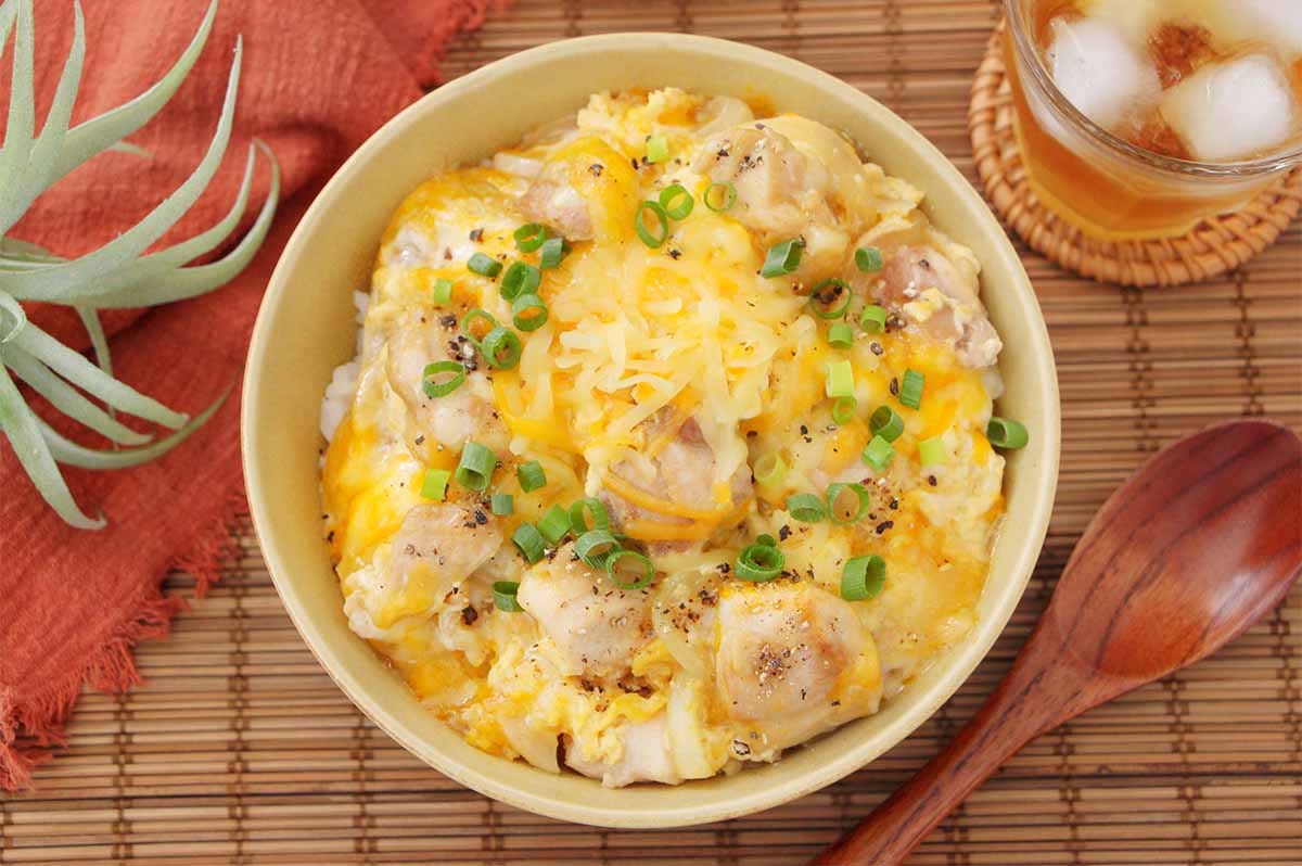【メンズレシピ】とろとろチーズ親子丼