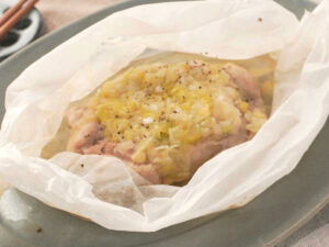 【夕飯に迷ったら】鶏もも肉「簡単ねぎ塩蒸し」洗い物もラク！