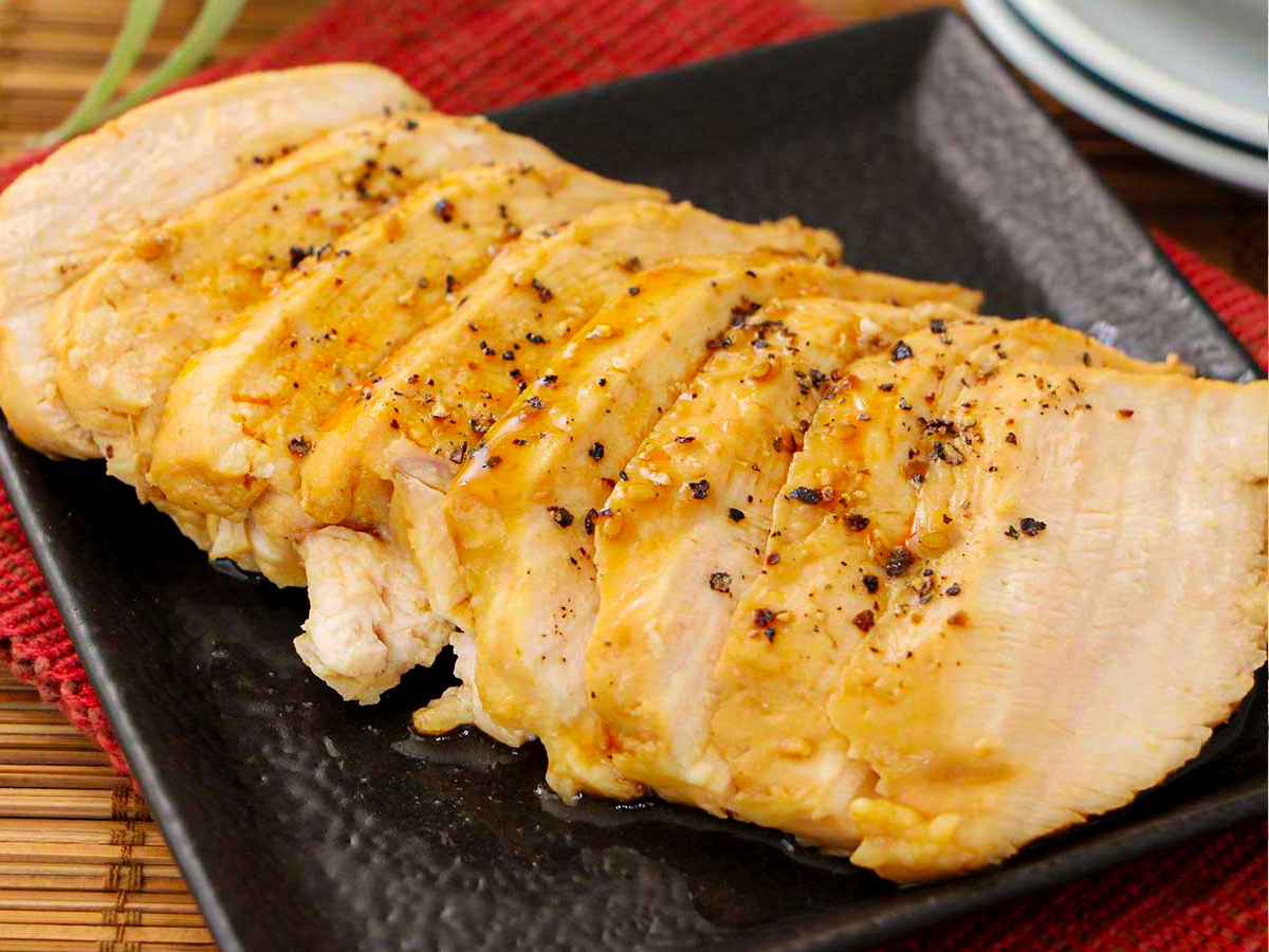 【晩酌がとまらん!】レンジ5分でかんたん!鶏むね肉の旨だれチャーシューが優勝