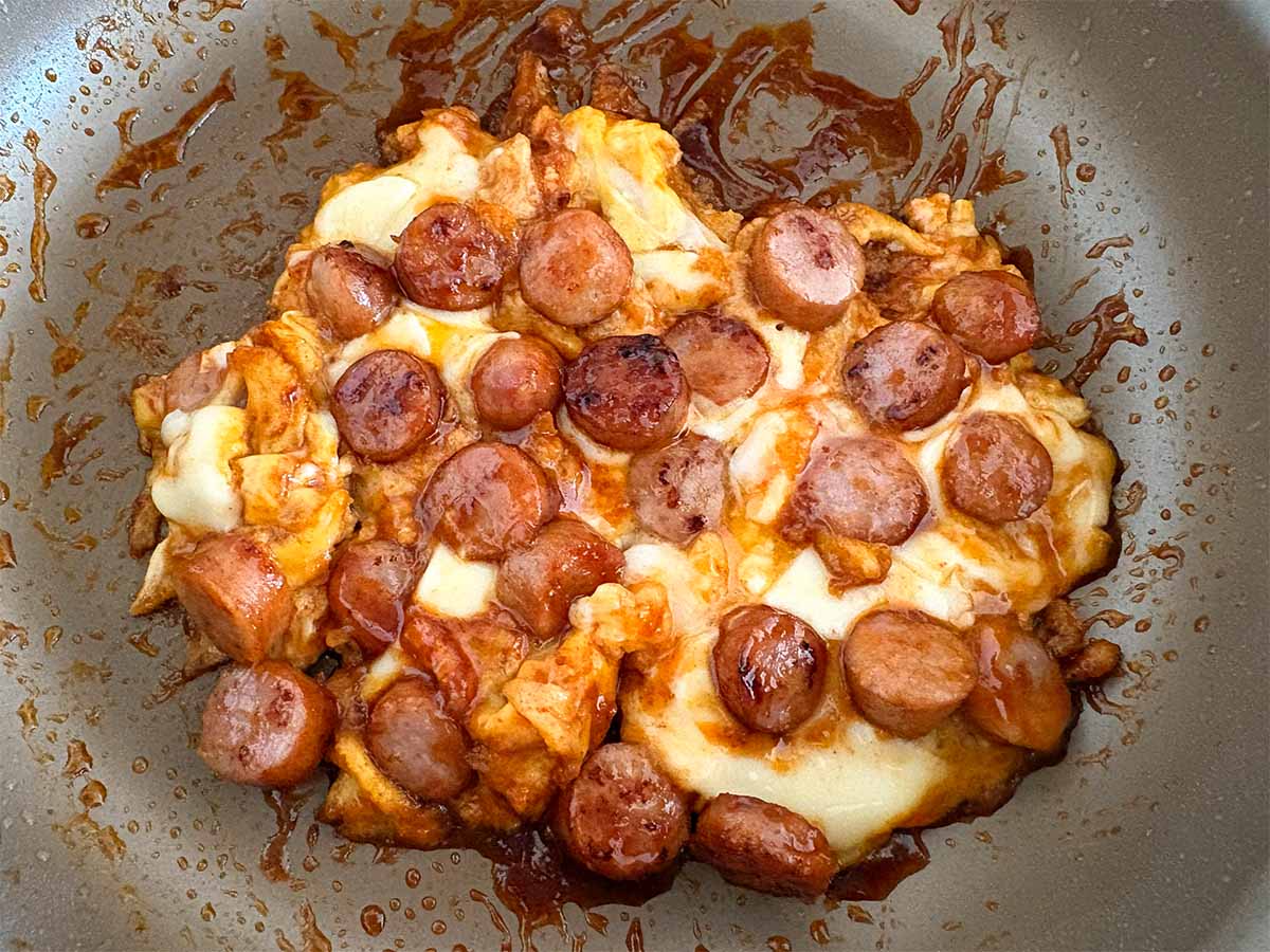 【メンズレシピ】とろたまソーセージ丼