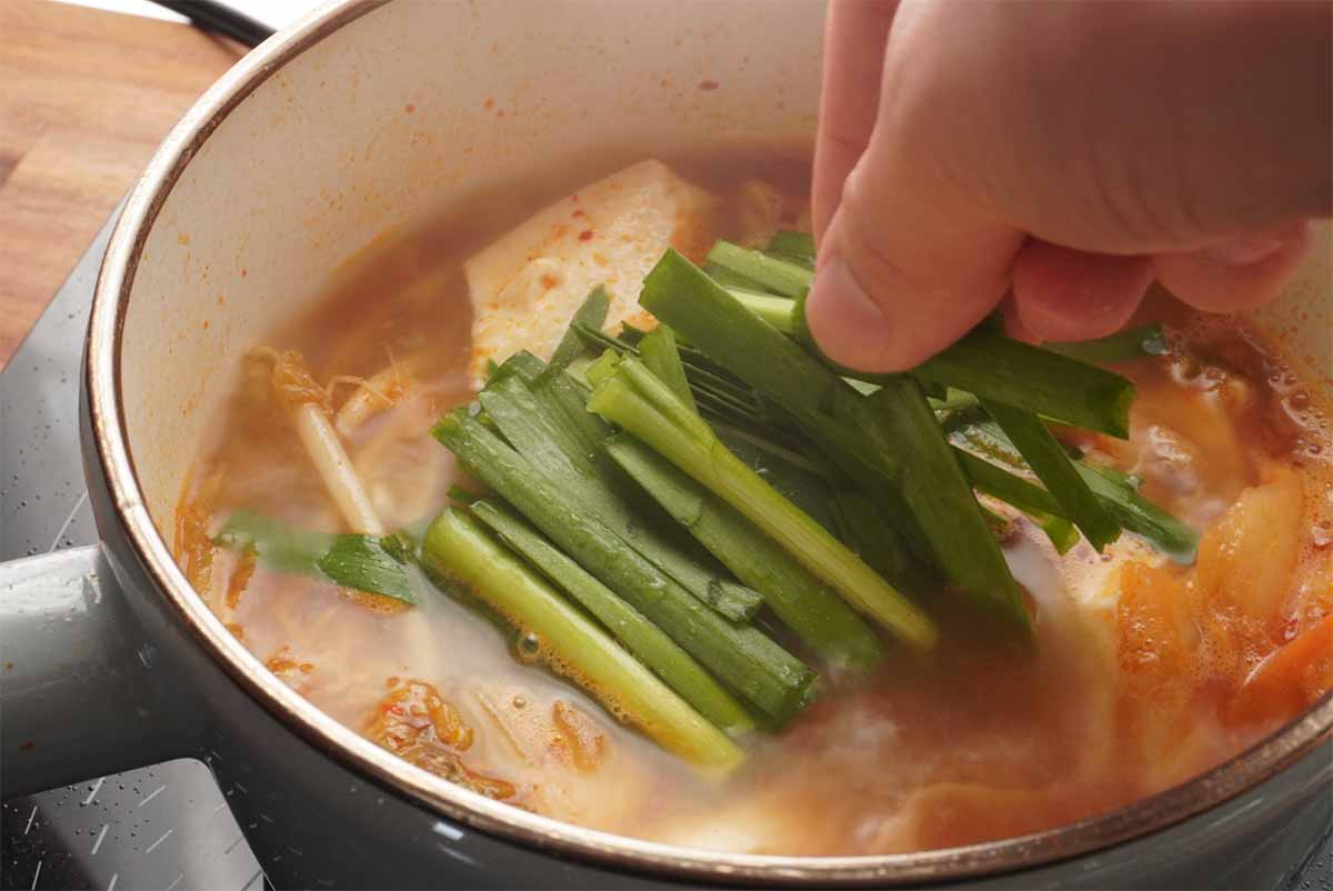 【メンズレシピ】豆腐キムチチゲ鍋