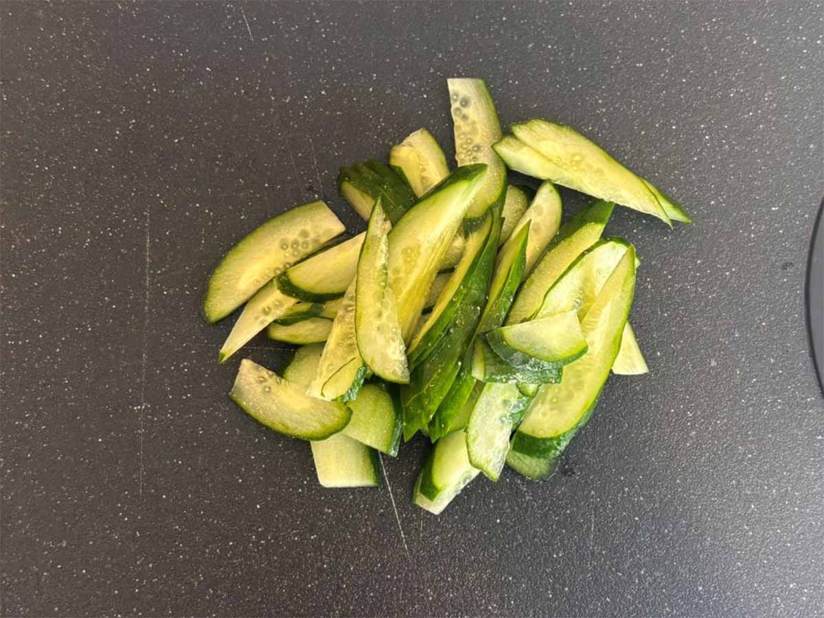 【メンズレシピ】サラダチキンユッケ