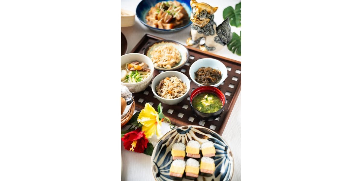 ロイヤルホスト那覇国際通り店