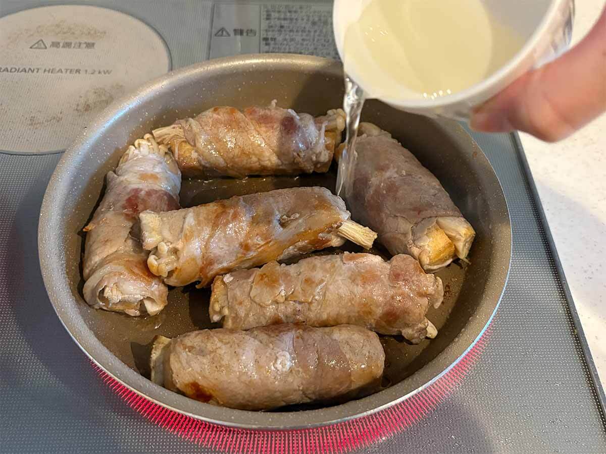 タサン志麻さん「肉巻き(豚薄切り肉&厚揚げ&きのこ)」