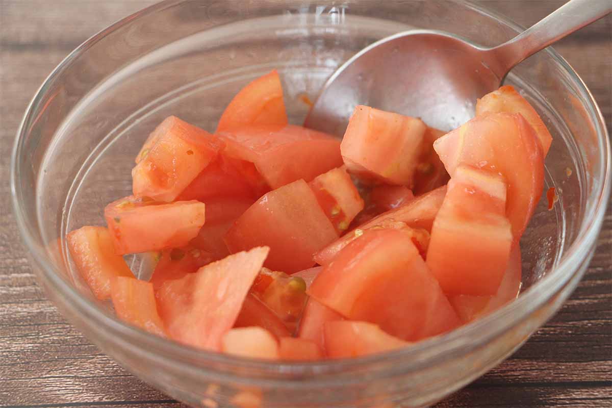 大原千鶴さん「豚肉と春キャベツのオイル蒸し」