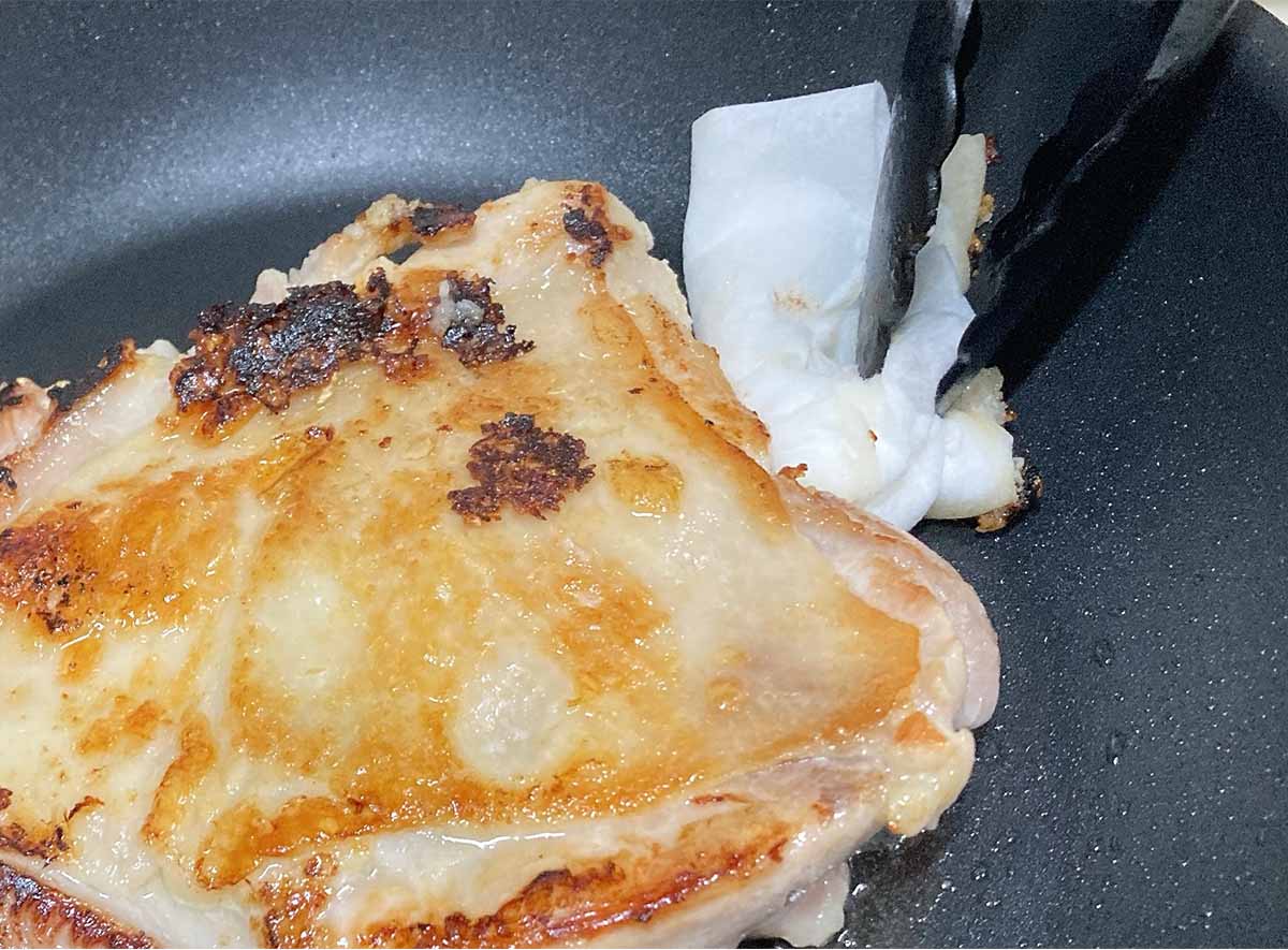 笠原将弘さん「鶏のニンニク焼き」