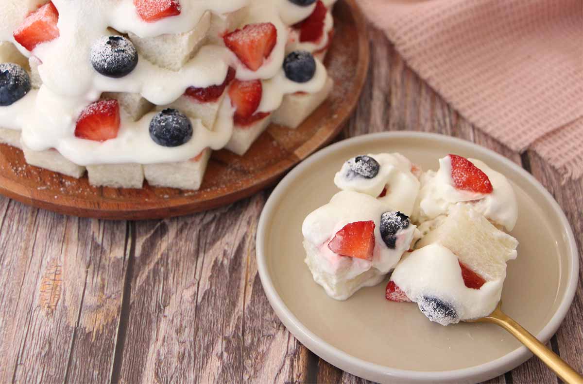 藤井恵さん「食パンツリー」