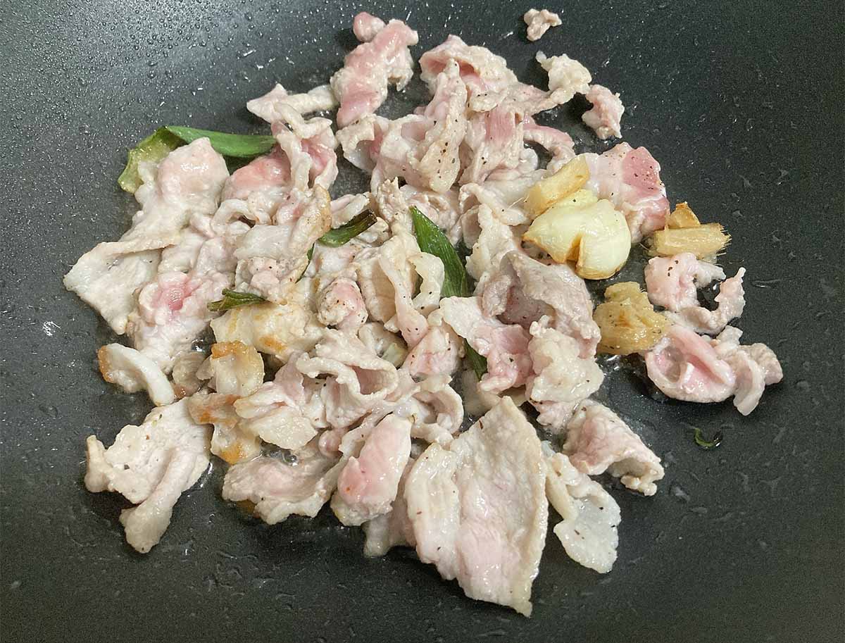 栗原はるみさん「豚肉と小松菜のあんかけ焼きそば」