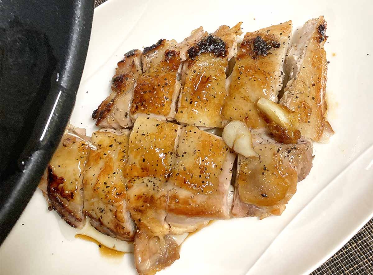 笠原将弘さん「鶏のニンニク焼き」