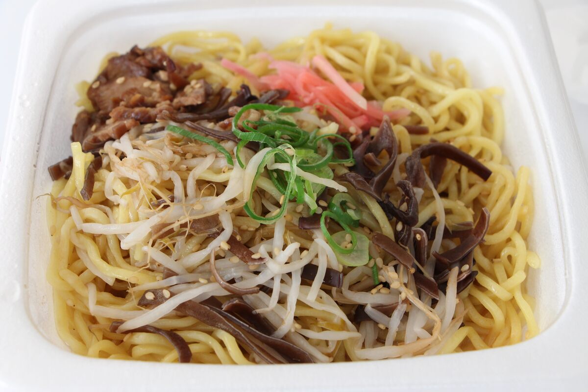 ファミリーマート「黒マー油が香る　豚骨焼ラーメン」