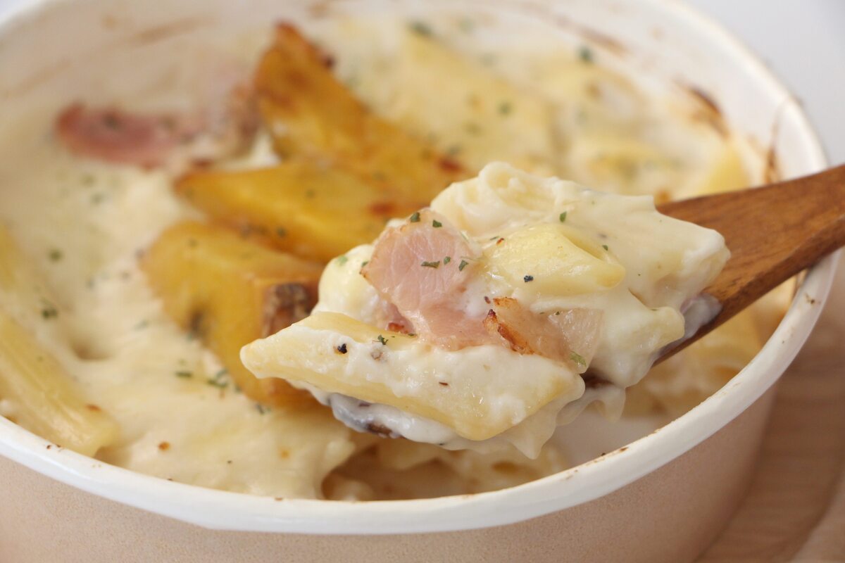 ファミリーマート「さつまいもとベーコンのクリームグラタン」