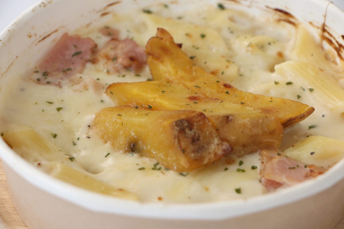 ファミリーマート「さつまいもとベーコンのクリームグラタン」