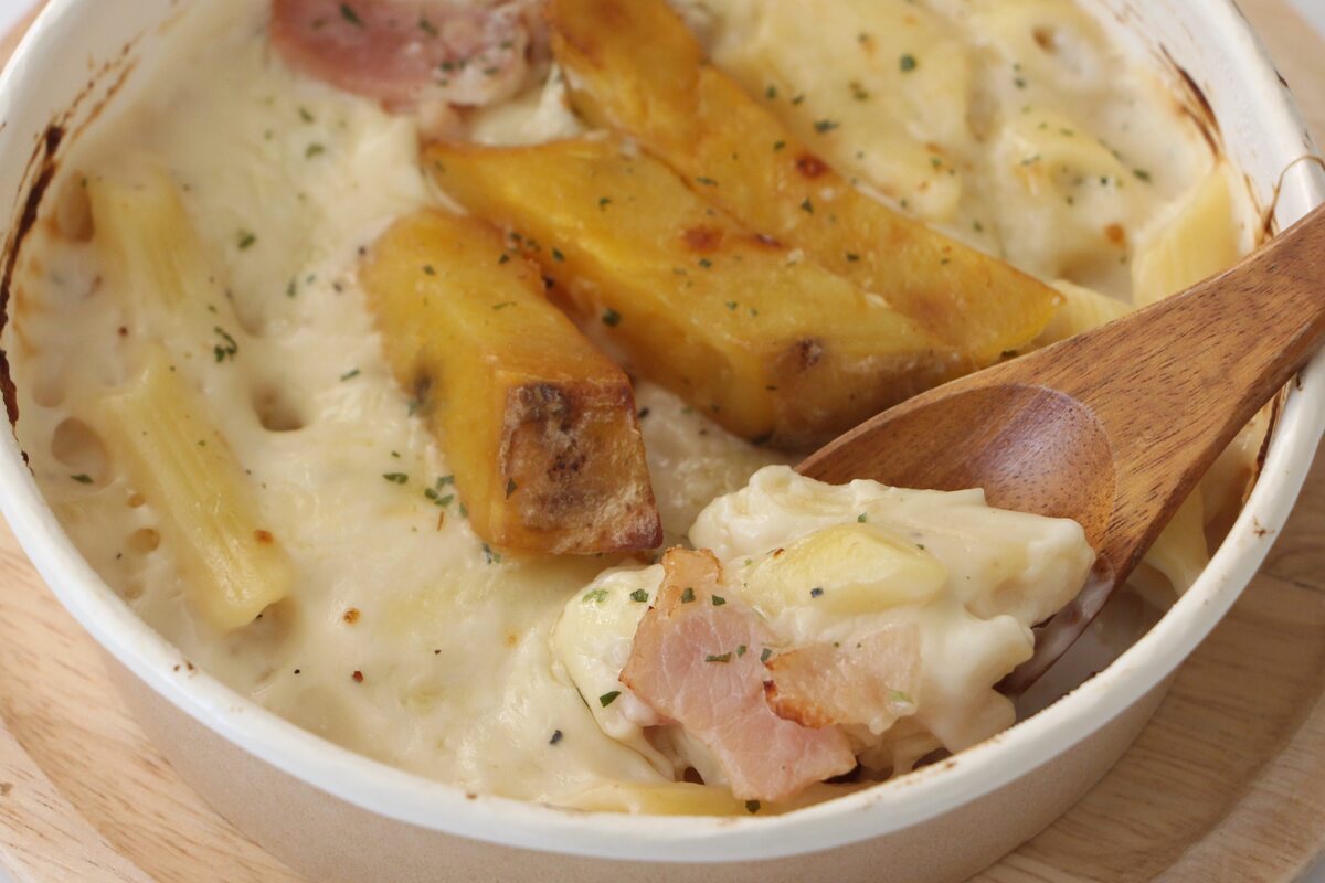 ファミリーマート「さつまいもとベーコンのクリームグラタン」