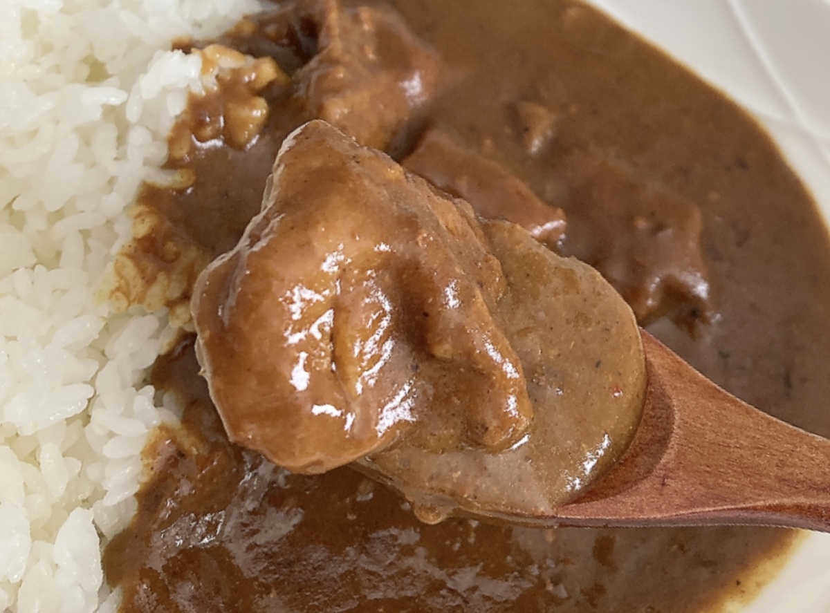 無印良品「焙煎スパイスのごろり牛肉カレー」