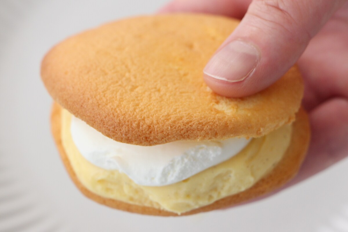 ローソン「Uchi Café×八天堂　ふわふわカスタードサンド」