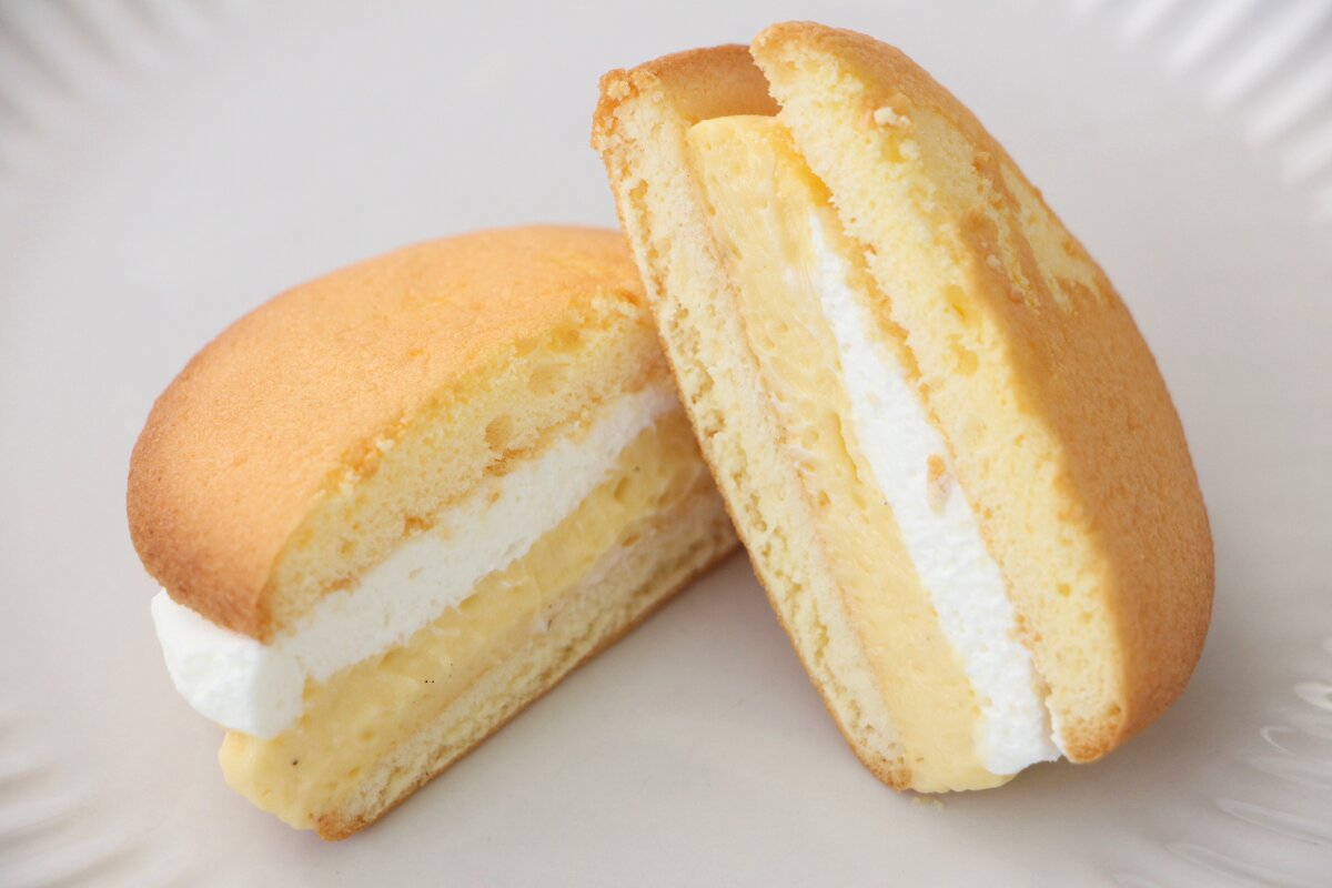 ローソン「Uchi Café×八天堂　ふわふわカスタードサンド」