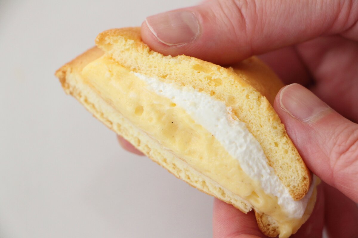 ローソン「Uchi Café×八天堂　ふわふわカスタードサンド」