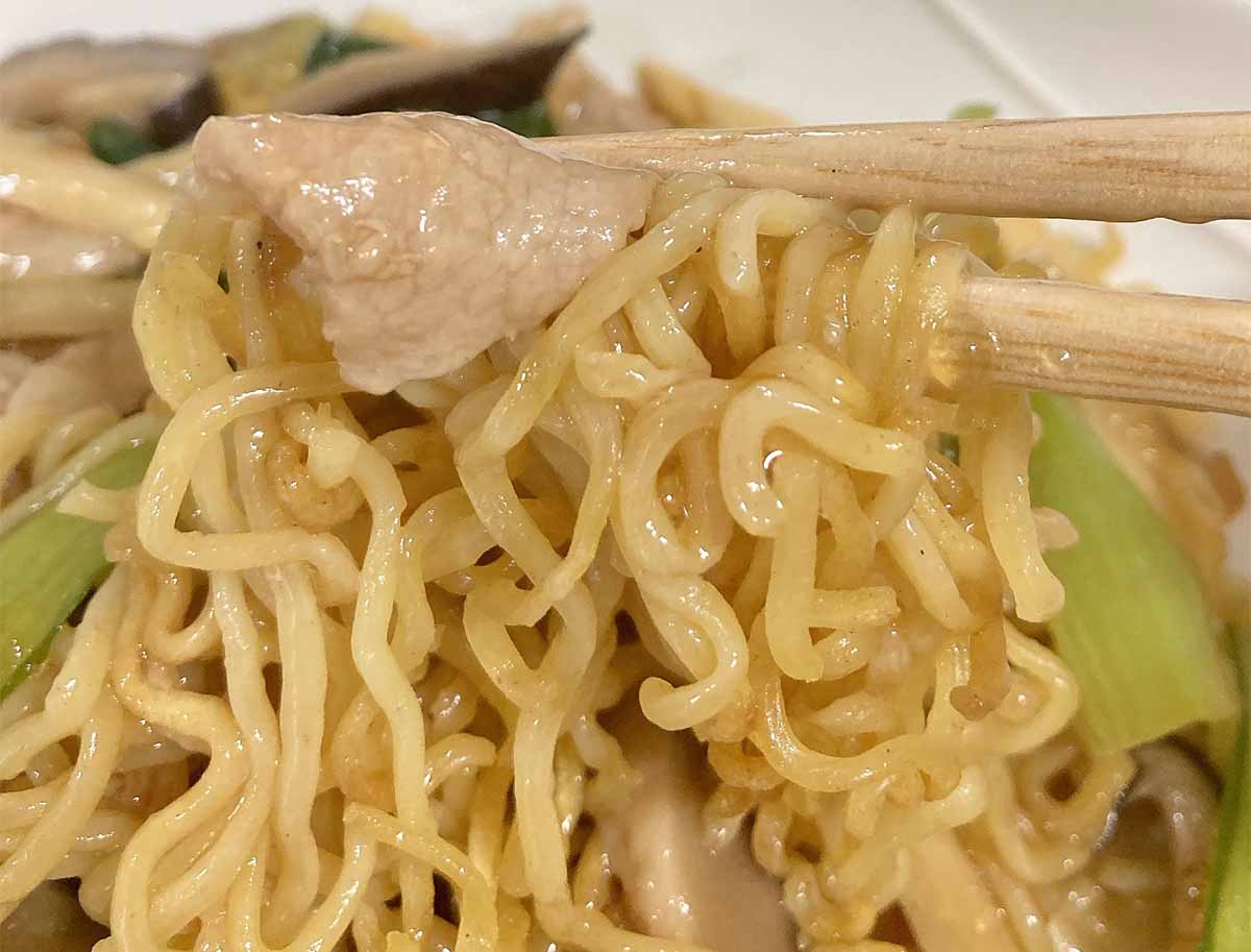 栗原はるみさん「豚肉と小松菜のあんかけ焼きそば」