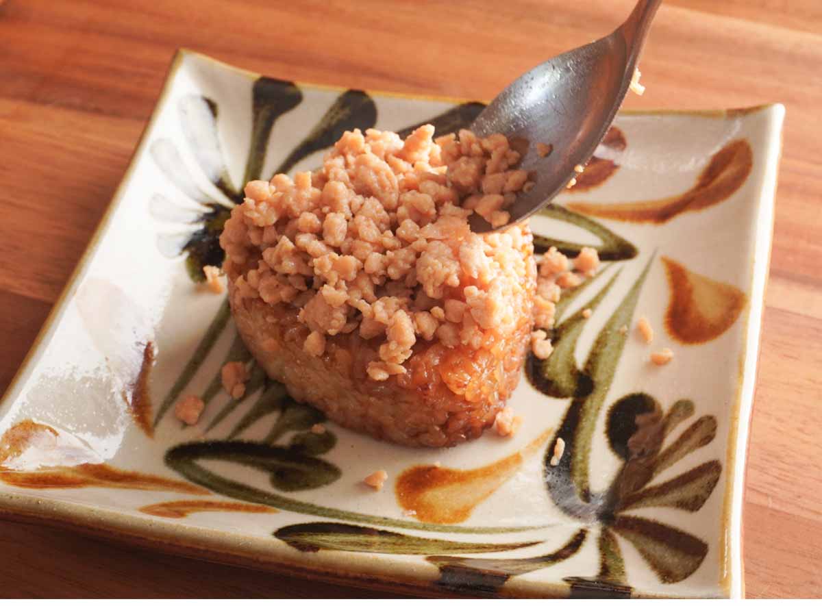 【メンズレシピ】そぼろ焼きおにぎり