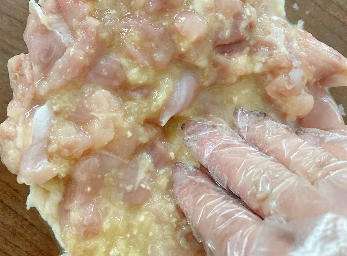 笠原将弘さん「鶏のニンニク焼き」
