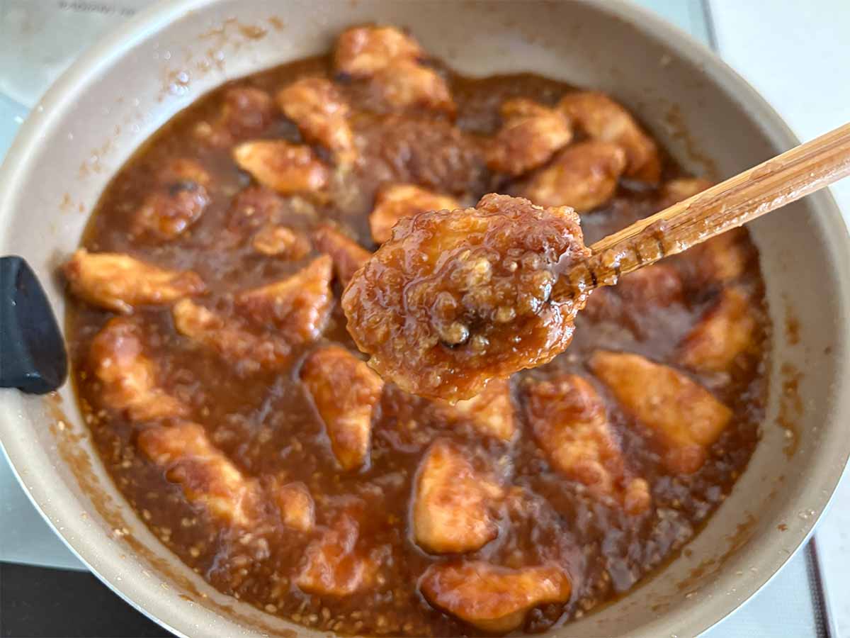 【メンズレシピ】鶏むね肉の味噌カツ煮