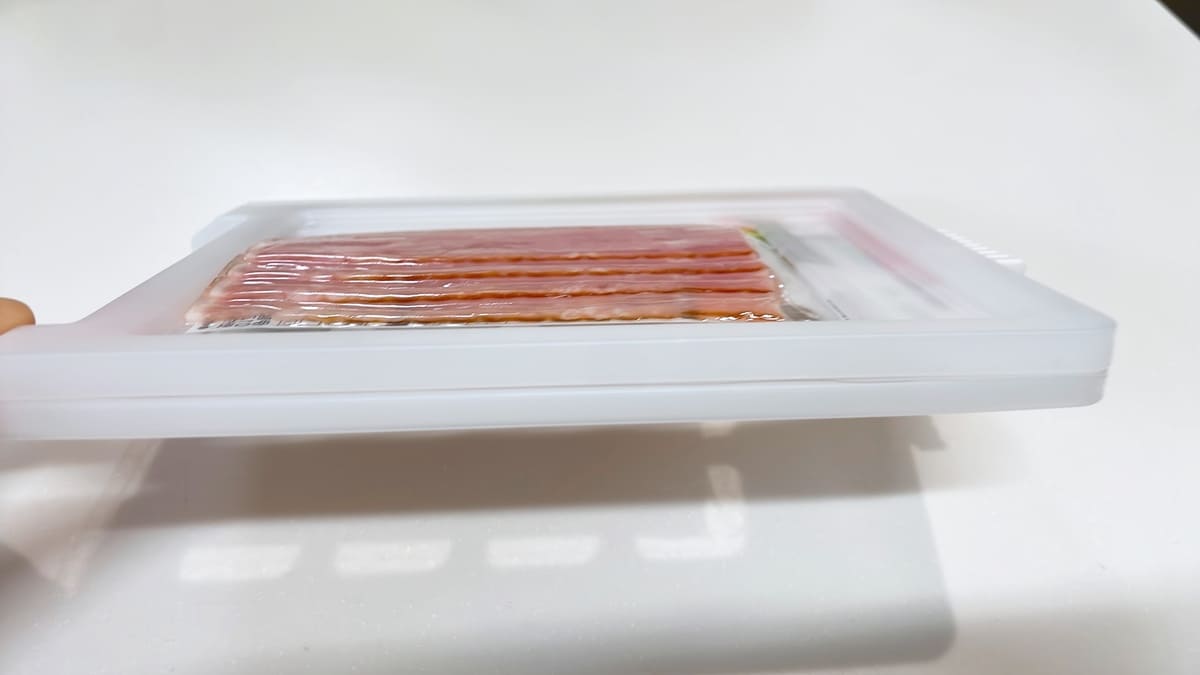 ダイソー「ハム＆ベーコンキーパー」