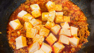 ハフハフと熱々を頬張る悦び「この刺激がたまらない──。」四川風麻婆豆腐レシピ