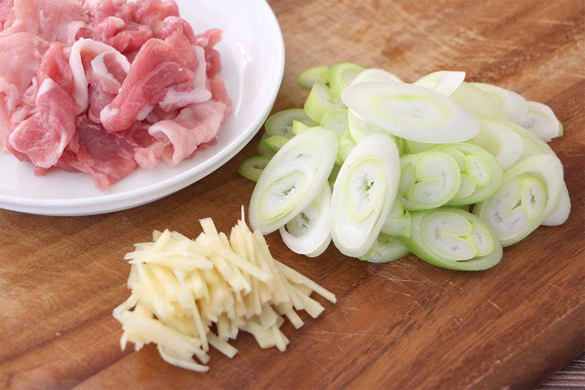 笠原将弘さん「厚揚げのしょうが焼きのっけ」
