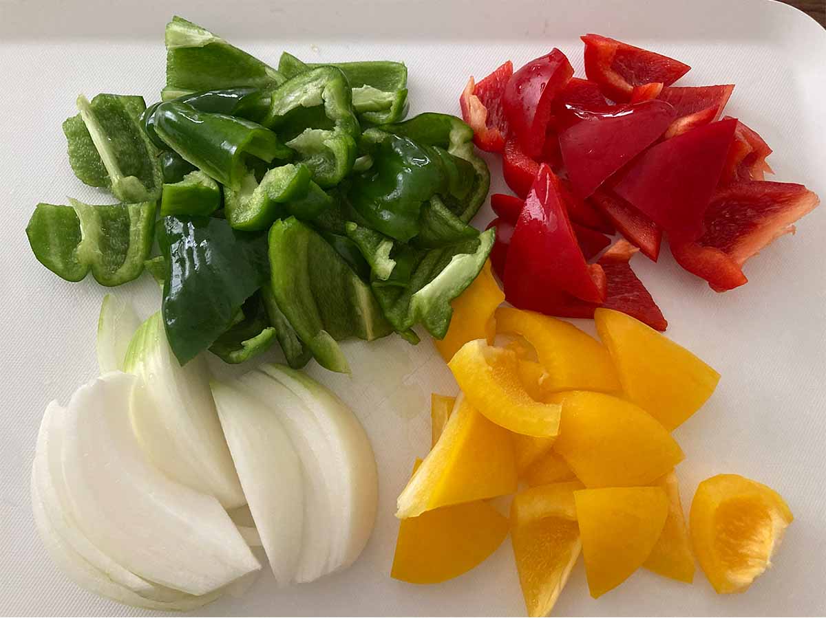 タサン志麻さん「豚肉とカラフル野菜のレモンじょうゆ炒め」