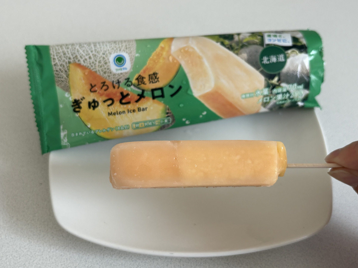 ファミリーマート「とろける食感ぎゅっとメロン」