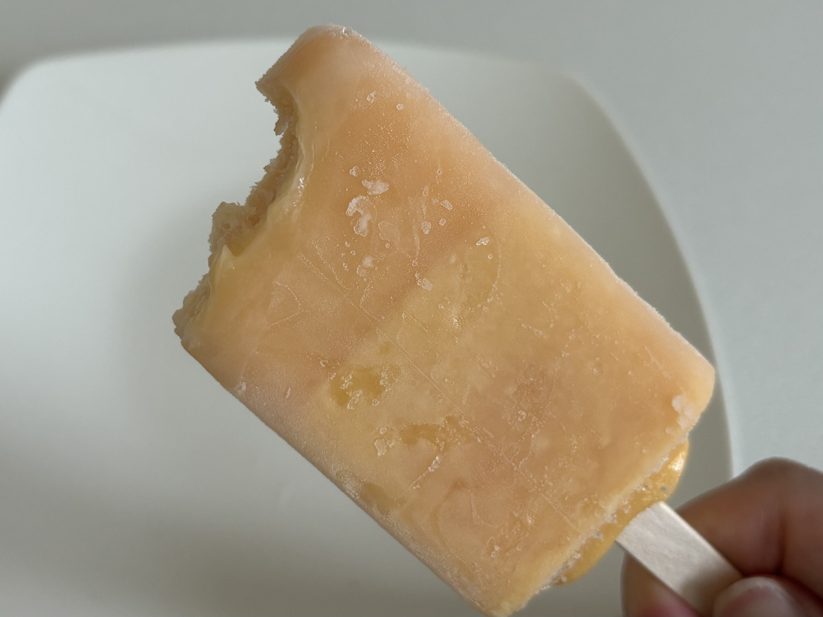 ファミリーマート「とろける食感ぎゅっとメロン」