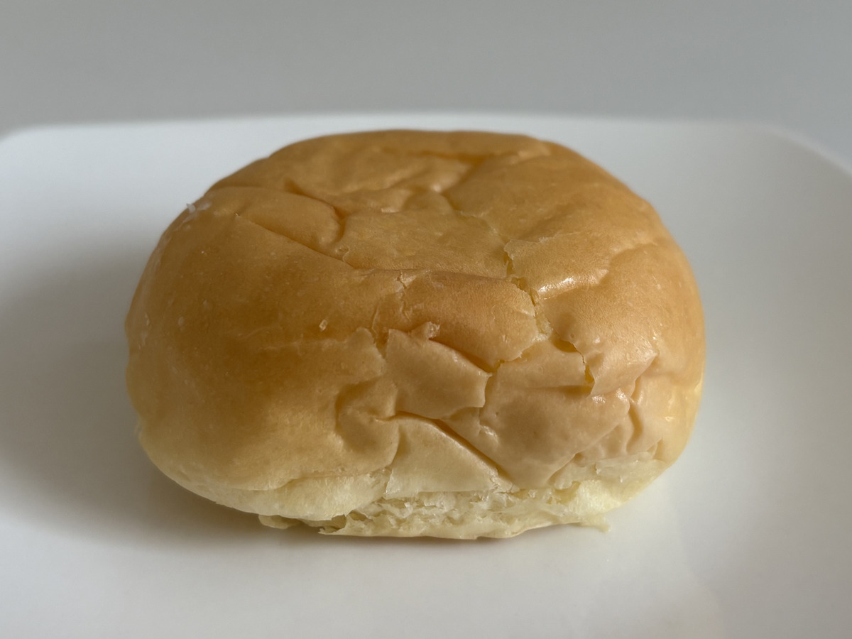 八天堂「冷やして食べるとろけるミルクくりーむパン」